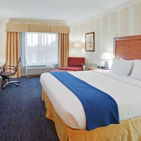 Holiday Inn Express Hotel & Suites Santa Cruz By Ihg Zewnętrze zdjęcie