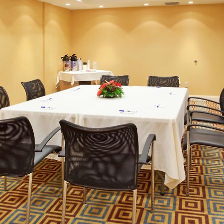 Holiday Inn Express Hotel & Suites Santa Cruz By Ihg Zewnętrze zdjęcie